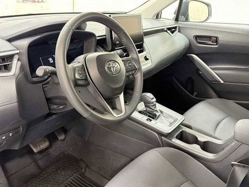 Certified 2026 Toyota Corolla Cross LE AWD/4WD image 12
