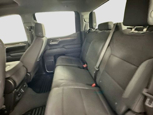 Used 2023 Chevrolet Silverado 1500 LT AWD/4WD image 27