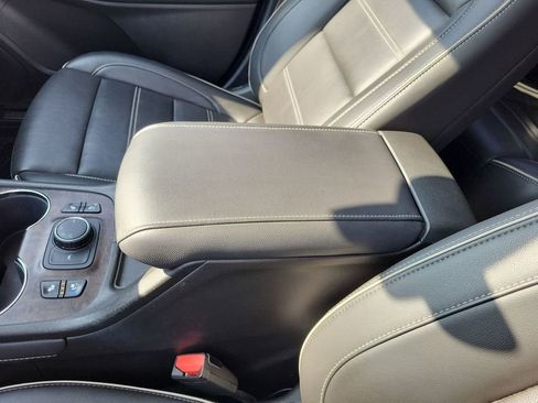 Used 2023 GMC Acadia Denali w/ Denali Ultimate Package image 22