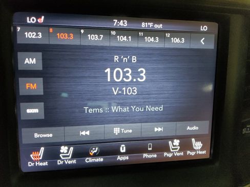 Used 2021 RAM 1500 Laramie w/ Sport Appearance Package AWD/4WD image 25