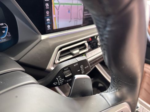 Used 2022 BMW X5 xDrive45e w/ M Sport Package image 23