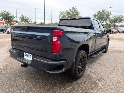 Used 2023 Chevrolet Silverado 1500 Custom w/ LPO, Dark Essentials Package AWD/4WD image 5