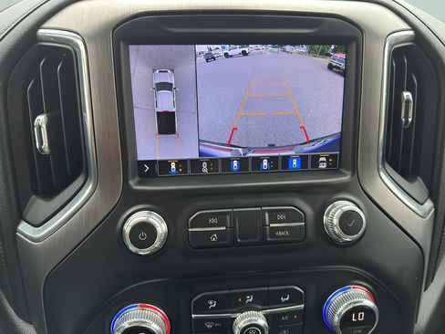 Used 2022 GMC Sierra 3500 Denali AWD/4WD image 23