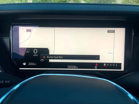 Used 2025 GMC Acadia Elevation image 25