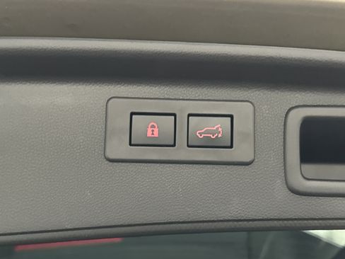 Used 2023 Subaru Forester Premium image 14