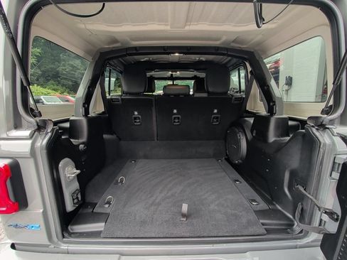 Used 2023 Jeep Wrangler Unlimited Rubicon 4xe AWD/4WD image 14