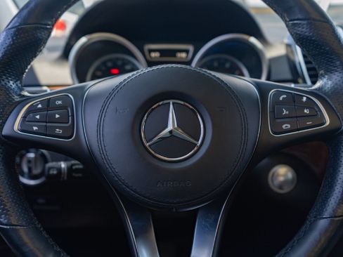 Used 2017 Mercedes-Benz GLS 550 4MATIC image 11