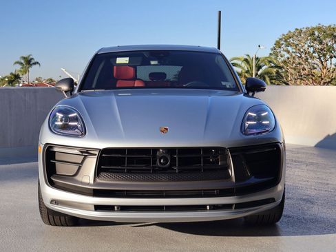 New 2026 Porsche Macan image 6