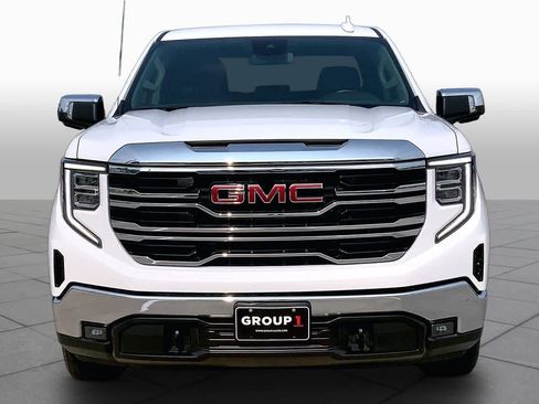 Used 2025 GMC Sierra 1500 SLT RWD image 4
