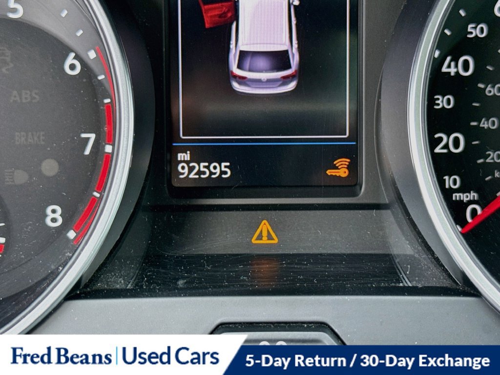 Used 2020 Volkswagen Tiguan SE w/ Panoramic Sunroof Package AWD/4WD image 15
