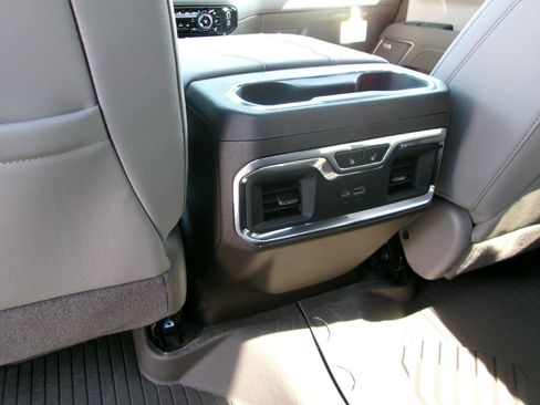 New 2026 Chevrolet Silverado 1500 LTZ w/ LTZ Premium Package image 15