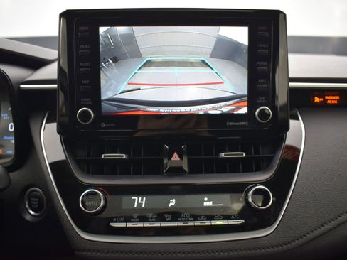 Used 2022 Toyota Corolla SE image 15