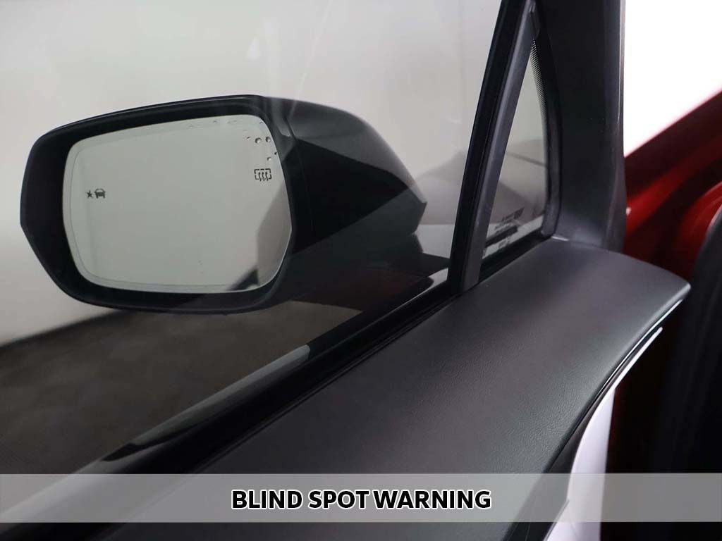 Used 2024 Cadillac Lyriq Sport RWD image 7
