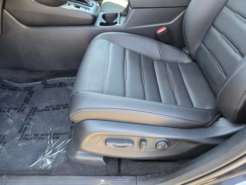 Used 2026 Honda CR-V EX-L image 10