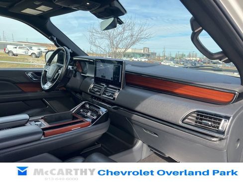 Used 2023 Lincoln Navigator Reserve AWD/4WD image 34