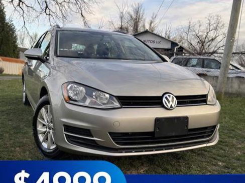 Used 2016 Volkswagen Golf Limited Edition image 1