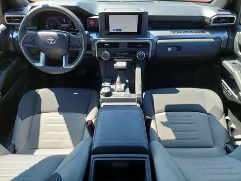 Used 2025 Toyota Tacoma TRD Off-Road AWD/4WD image 3