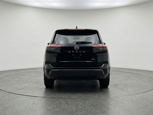 Used 2025 Nissan Rogue SV AWD/4WD image 7