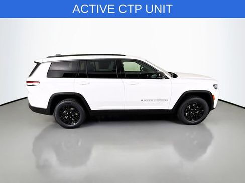 New 2026 Jeep Grand Cherokee L 4WD image 8