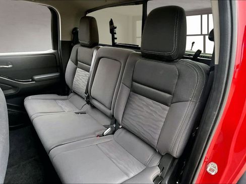 Used 2023 Nissan Frontier SV w/ SV Convenience Package image 22