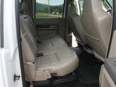 Used 2008 Ford F350 4x4 Crew Cab DRW Super Duty image 31