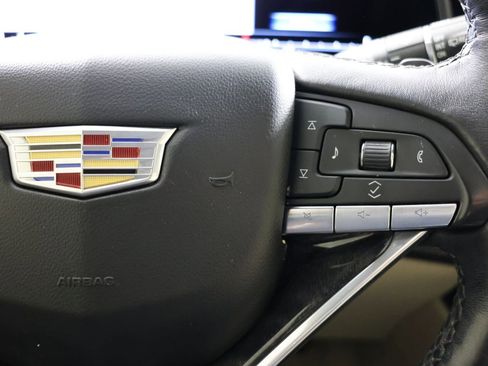 Used 2022 Cadillac Escalade ESV Premium Luxury w/ Performance Package image 30