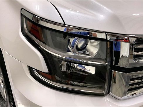 Used 2020 Chevrolet Tahoe Premier AWD/4WD image 29