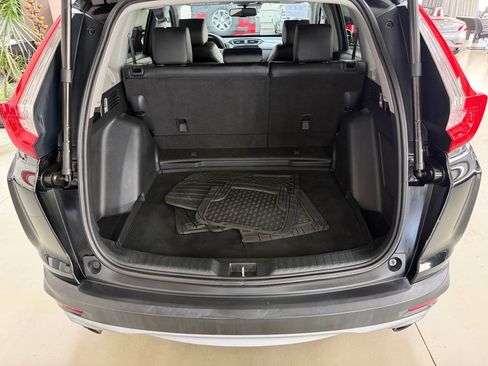 Used 2017 Honda CR-V Touring image 9