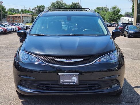 Used 2020 Chrysler Voyager Lxi image 6