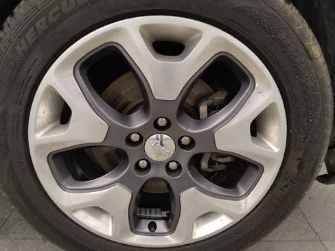Used 2021 Jeep Compass Limited FWD image 31