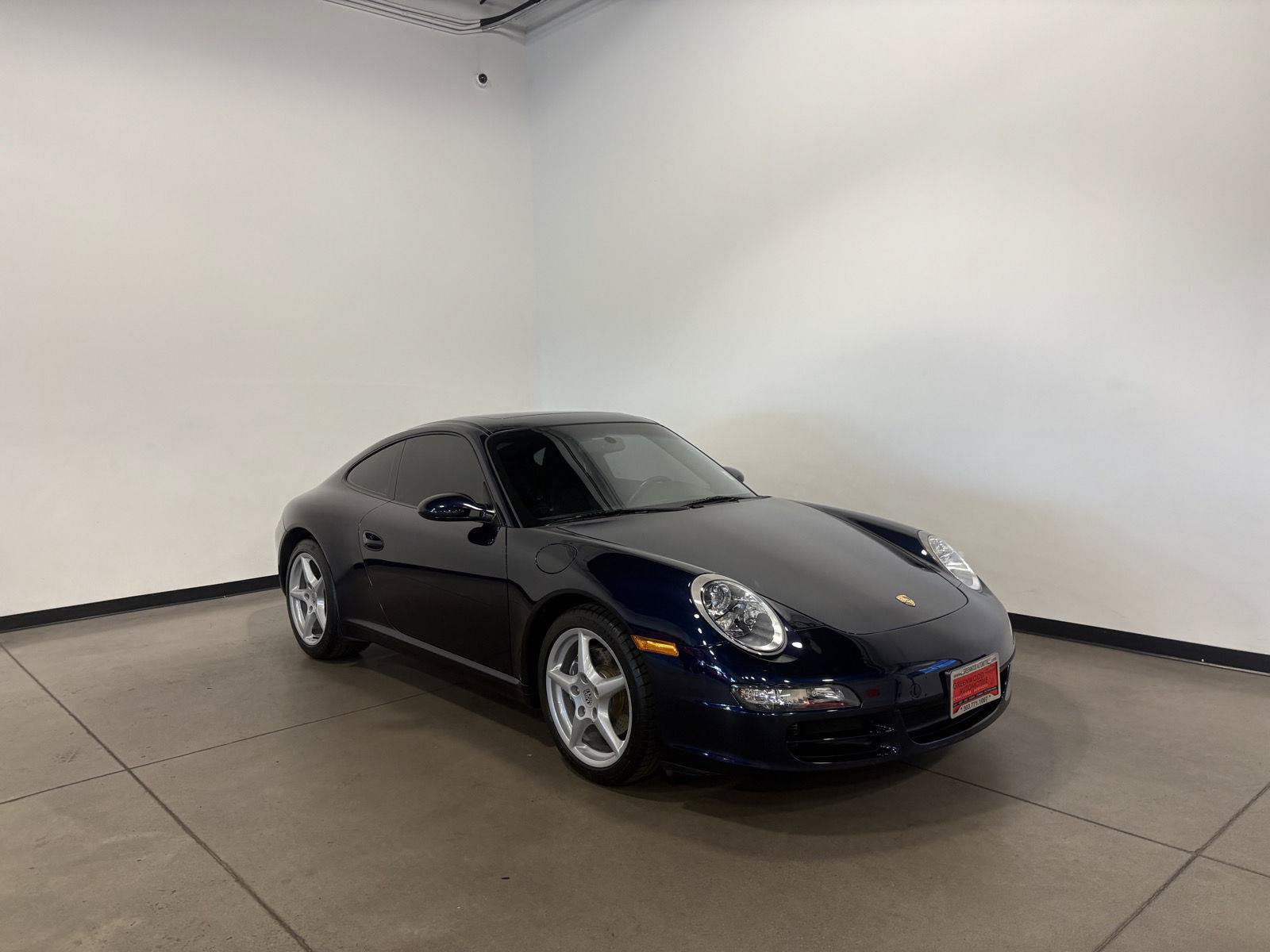 Used 2006 Porsche 911 Carrera RWD image 1