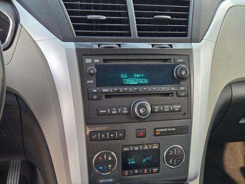 Used 2012 Chevrolet Traverse LTZ FWD image 30