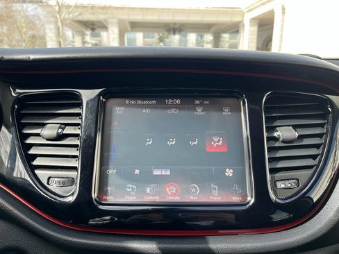 Used 2015 Dodge Dart SXT image 22