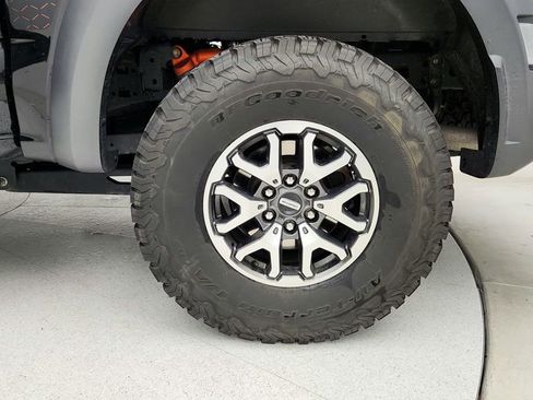 Used 2022 Ford F150 Raptor w/ Equipment Group 801A High image 9