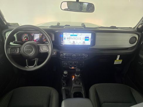 New 2026 Jeep Gladiator Sport image 18