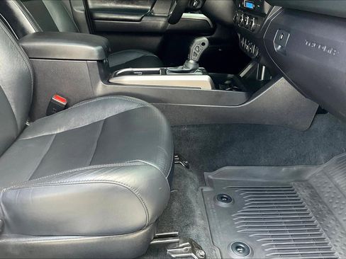 Used 2023 Toyota Tacoma Limited image 22