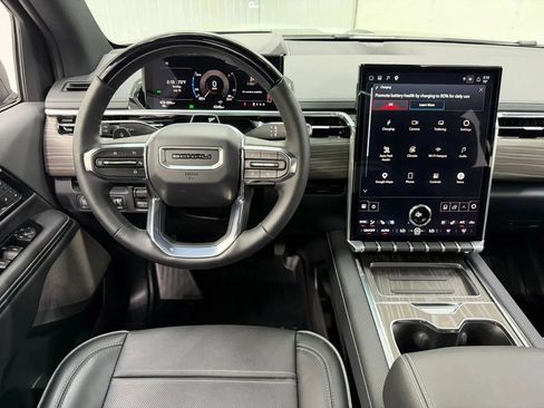 Used 2026 GMC Sierra EV Denali AWD/4WD image 19