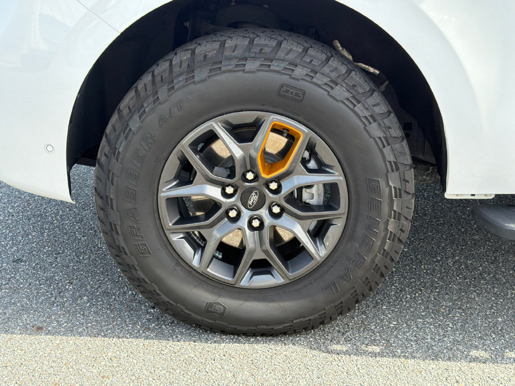 Used 2025 Ford Expedition Tremor AWD/4WD image 11