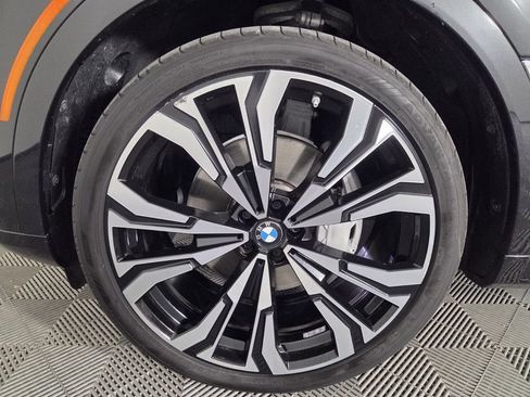 Used 2024 BMW X7 xDrive40i AWD/4WD image 7