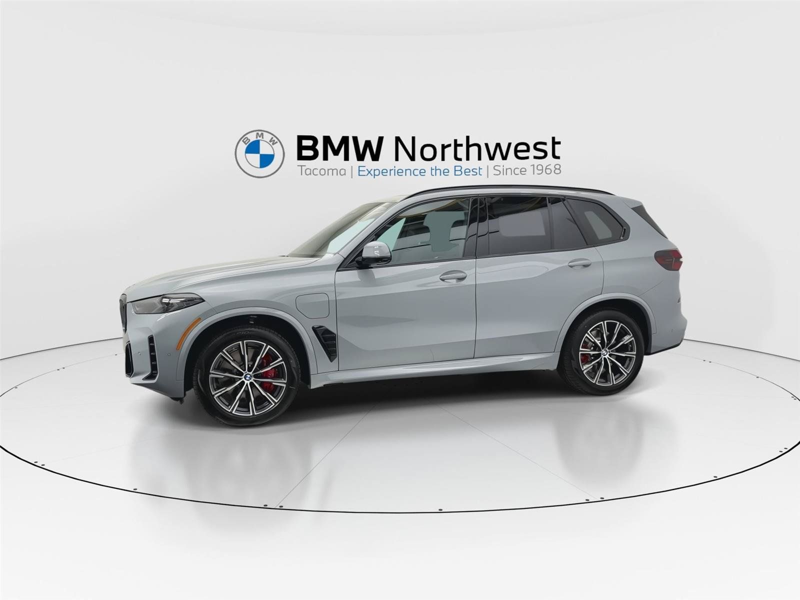 New 2026 BMW X5 xDrive50e w/ M Sport Package AWD/4WD image 10