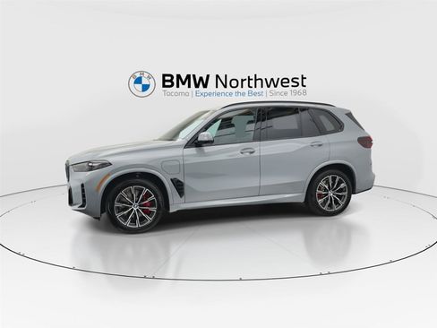 New 2026 BMW X5 xDrive50e w/ M Sport Package AWD/4WD image 10