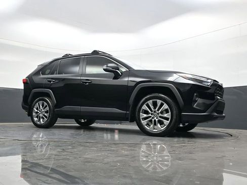 Used 2024 Toyota RAV4 XLE Premium image 32