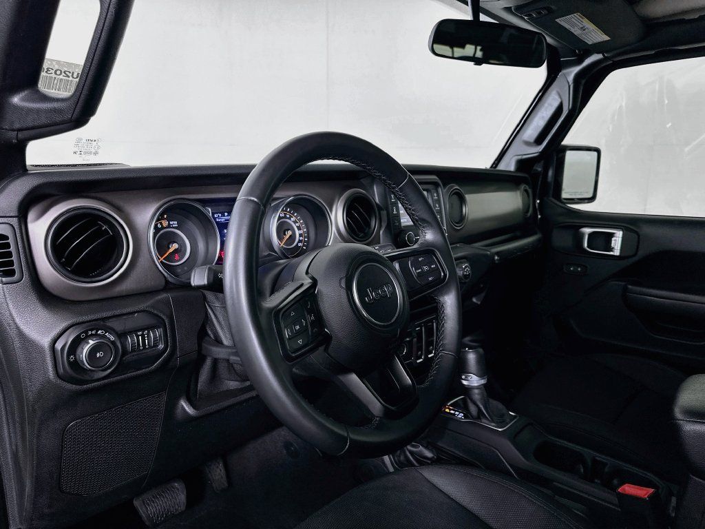 Used 2020 Jeep Wrangler Sport AWD/4WD image 9