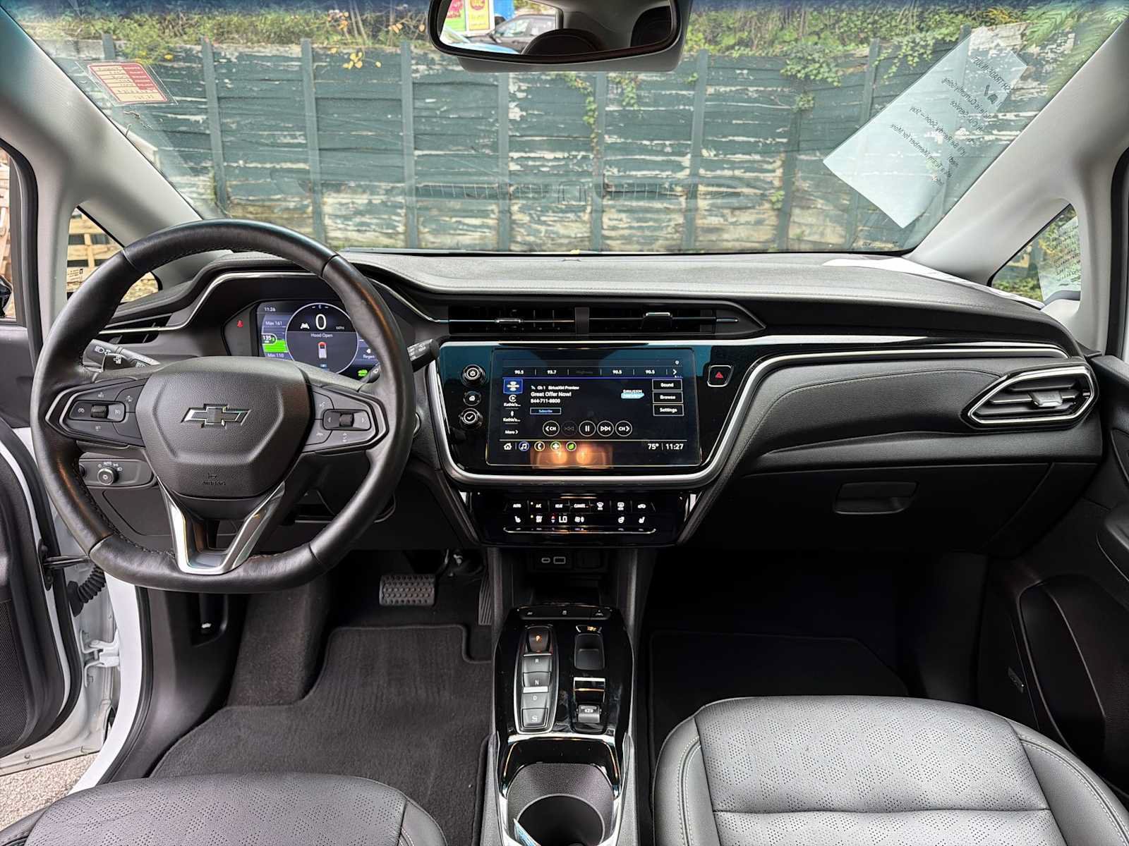 Used 2023 Chevrolet Bolt LT w/ Infotainment Package FWD image 21