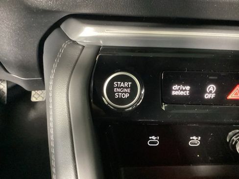 New 2025 Audi Q5 Premium Plus image 29