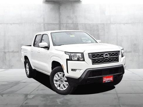 Certified 2024 Nissan Frontier SV w/ SV Convenience Package image 2