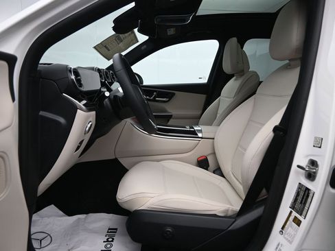 New 2025 Mercedes-Benz GLC 300 4MATIC image 20