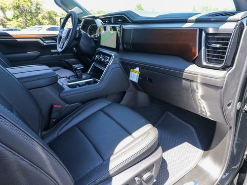 New 2025 GMC Sierra 1500 Denali w/ Denali Reserve Package image 24