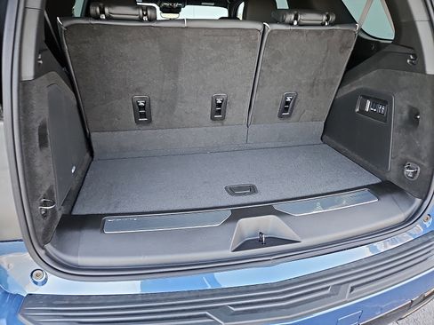 New 2026 Cadillac Escalade Sport image 6