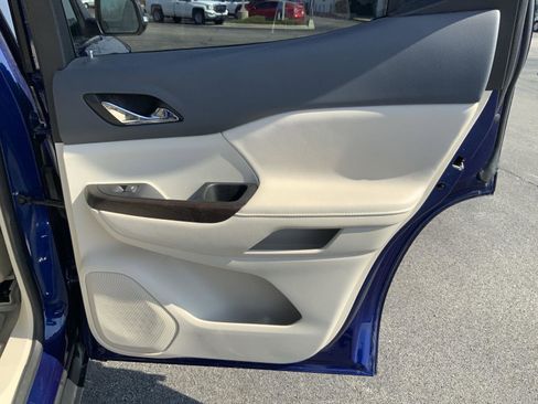 Used 2023 GMC Acadia Denali w/ Denali Ultimate Package image 63